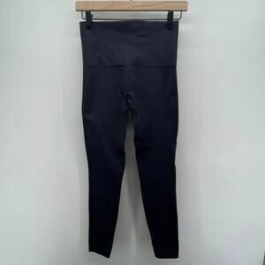 Spanx Look At‎ Me Now Seamless Leggings in Black